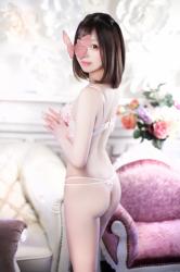Hitomi
